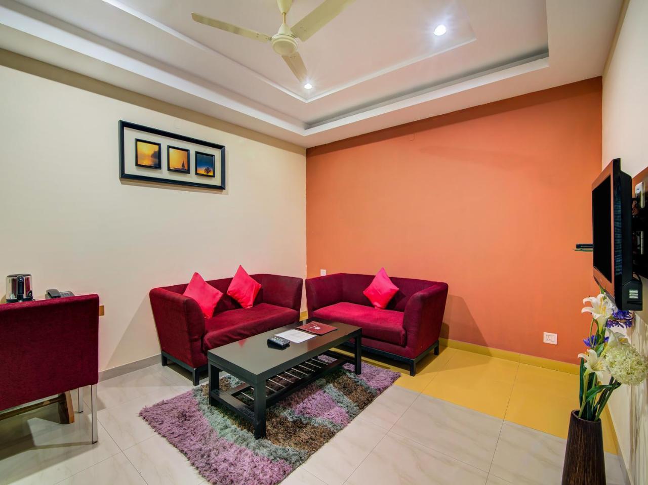 Gardeenia Comfortes Suites Kammasandra Buitenkant foto